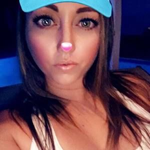 Meet your Posher, Niki